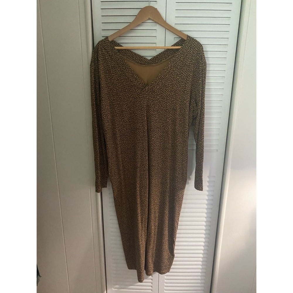 Leopard v neck dress with pockets